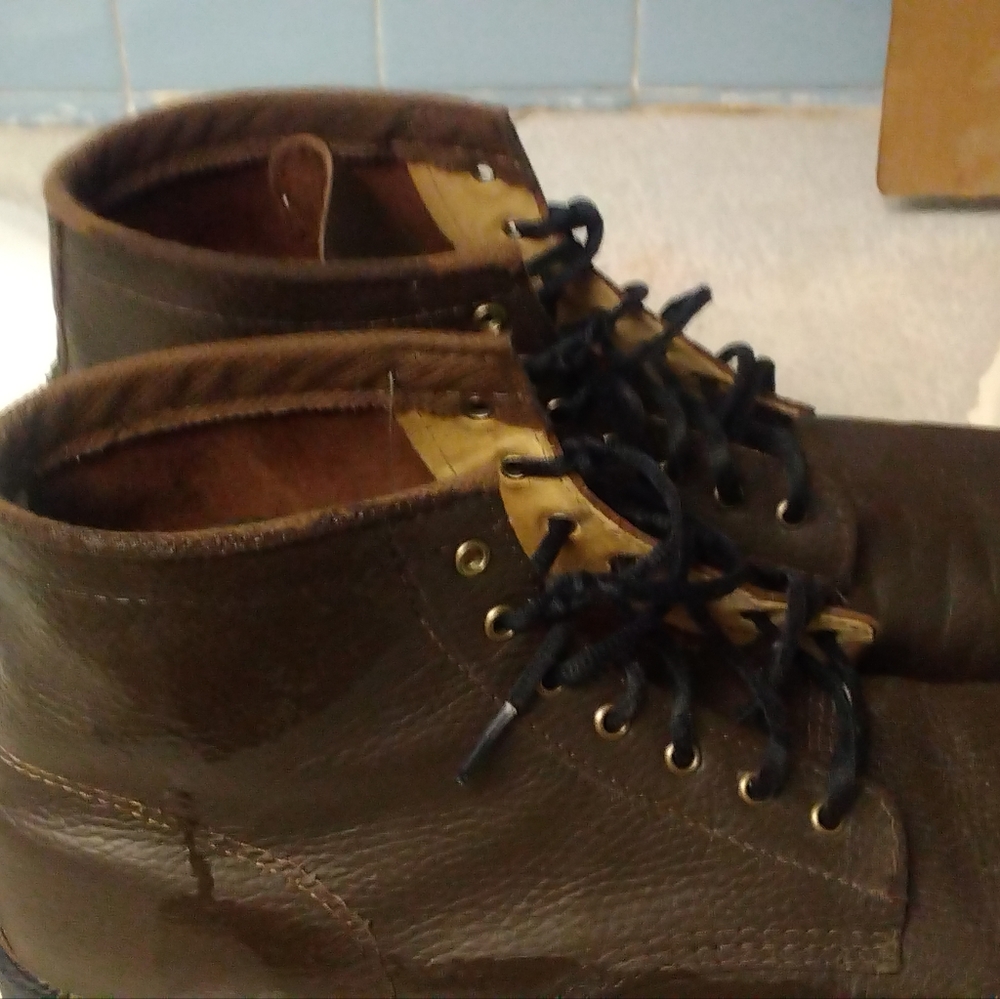 State boots - Picture 2 of 4